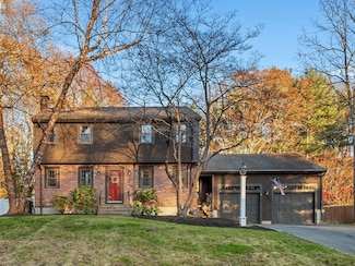 16 Lexington Ln, Millis, MA 02054