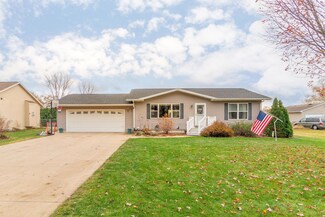 724 Brookside Ave, Evansdale, IA 50707