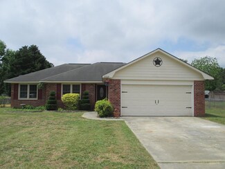 3340 Kim St, Dalzell, SC 29040