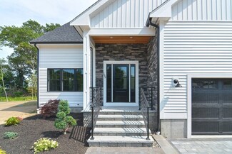 11 Tess Abigail Ln, Swansea, MA 02777