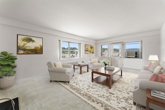 50 Popham Rd Unit 5F, Scarsdale, NY 10583