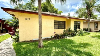 1318 Summit Run Cir, West Palm Beach, FL 33415