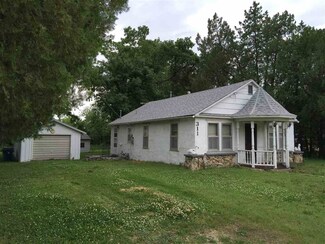 311 N 3rd St, Towanda, KS 67144