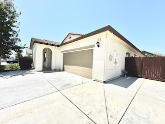 597 Pendragon St, Manteca, CA 95337