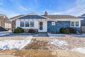 418 Coral Gables Dr, Lavallette, NJ 08735