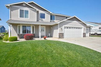 106 Mt Hood St, Moxee, WA 98936