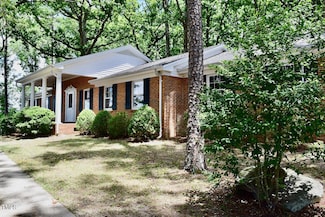 1804 Wall Hill Rd, Raleigh, NC 27604