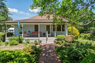 20 Winstead Dr, Irvington, VA 22480
