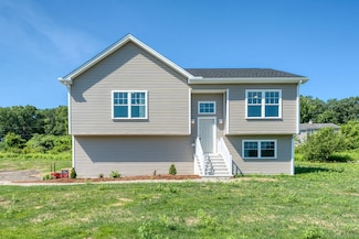 1157 Windham Rd, Windham, CT 06266