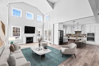 10 Beacon St Unit 83, Wareham, MA 02558