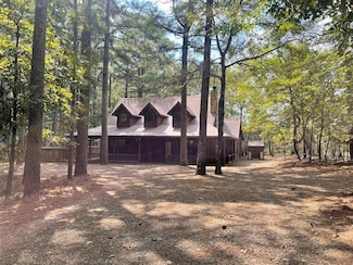 616 Southern Hills Cir, Broken Bow, OK 74728