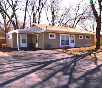 16025 Clifton Park Ave, Markham, IL 60428