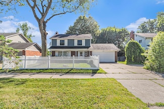 2576 Packard St, Ann Arbor, MI 48104