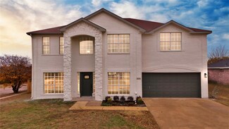 1044 Magnolia Ln, Cedar Hill, TX 75104