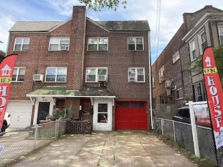 51-21 Goldsmith St, Elmhurst, NY 11373