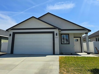3635 Stardust St, Richland, WA 99338