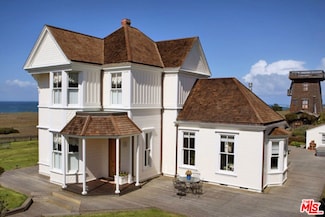 45340 Little Lake St, Mendocino, CA 95460