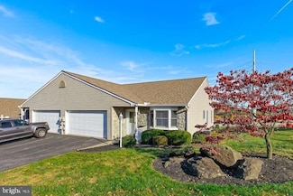 2535 Pin Oak Dr Unit 111, York, PA 17406