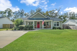 38 Lee St, Crawfordville, FL 32327