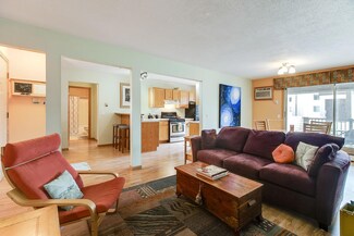 10720 Rockford Rd Unit 212, Plymouth, MN 55442