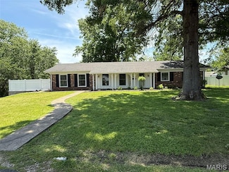 414 Hillcrest Dr, Sullivan, MO 63080