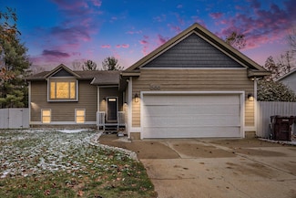 566 S Dangl Rd, Muskegon, MI 49442