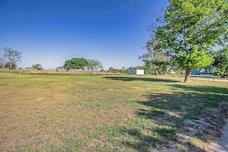 502 S C St, Edgar, NE 68935