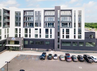 300 Main Ave Unit 613, Fargo, ND 58103