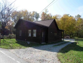 611 S State St, Chandler, IN 47610