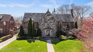 725 W Boston Blvd, Detroit, MI 48202