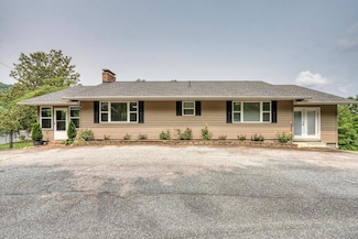 497 Hidden Lake Rd, Blairsville, GA 30512