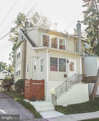 908 Walnut St, Darby, PA 19023