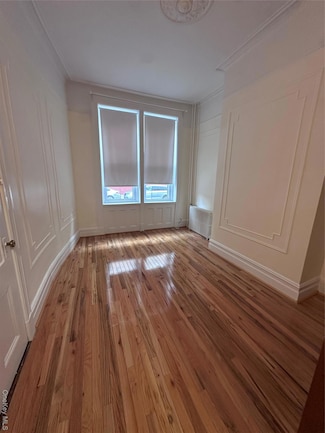 1939 Gates Ave, Ridgewood, NY 11385