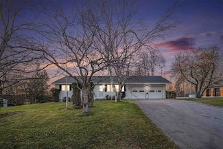 2254 Resort Pike Rd, Petoskey, MI 49770