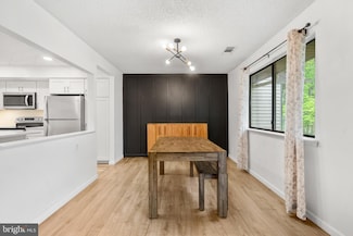115 E Kings Hwy Unit 420, Maple Shade, NJ 08052