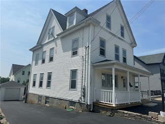 18 Summer St, Westerly, RI 02891