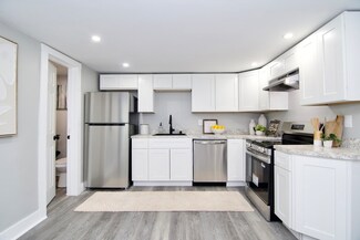 25 Spring St, Chicopee, MA 01013
