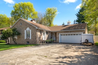21 George St, Cedar Grove, NJ 07009