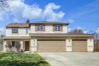2754 W Porter Ave, Visalia, CA 93291