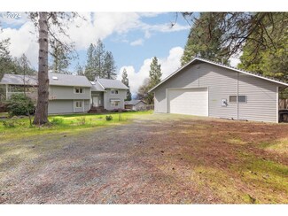 1566 E Jones Creek Rd, Grants Pass, OR 97526