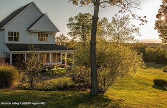 336 Main St, Germantown, NY 12526