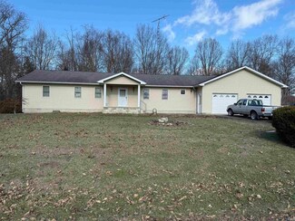 141 Cindy Ln, Bedford, IN 47421