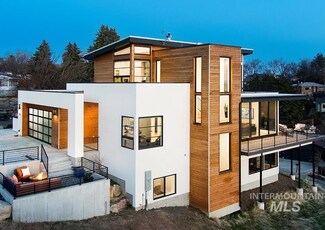 761 N Santa Paula Ct, Boise, ID 83712