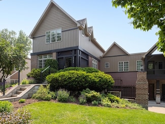 1385 Eustis St Unit C, Saint Paul, MN 55108