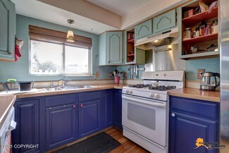 2105 Lincoln Ave, Anchorage, AK 99517