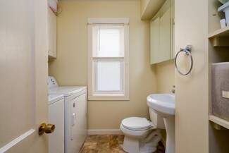 46 S Maple St, Manchester, NH 03103