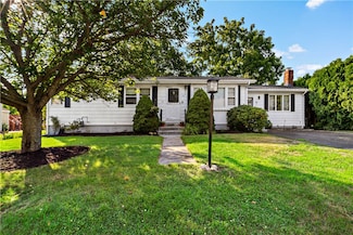 17 Salina Ave, Johnston, RI 02919