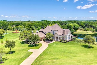 800 Manor Dr, Argyle, TX 76226