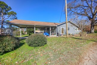 224 Sweetgum Dr, Trinity, TX 75862