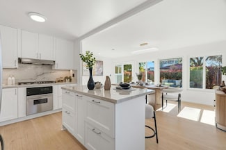 19990 Pear Tree Ln, Cupertino, CA 95014